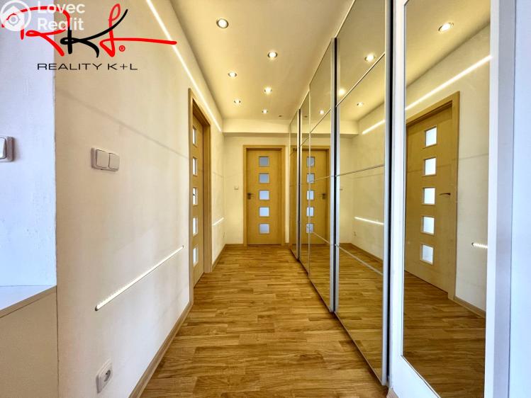 Pronájem bytu 3+1 Mladá Boleslav, U stadionu 893 č. 5