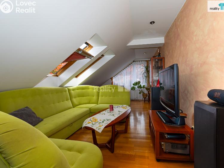 Prodej bytu 3+KK Praha-Suchdol, Kamýcká č. 8