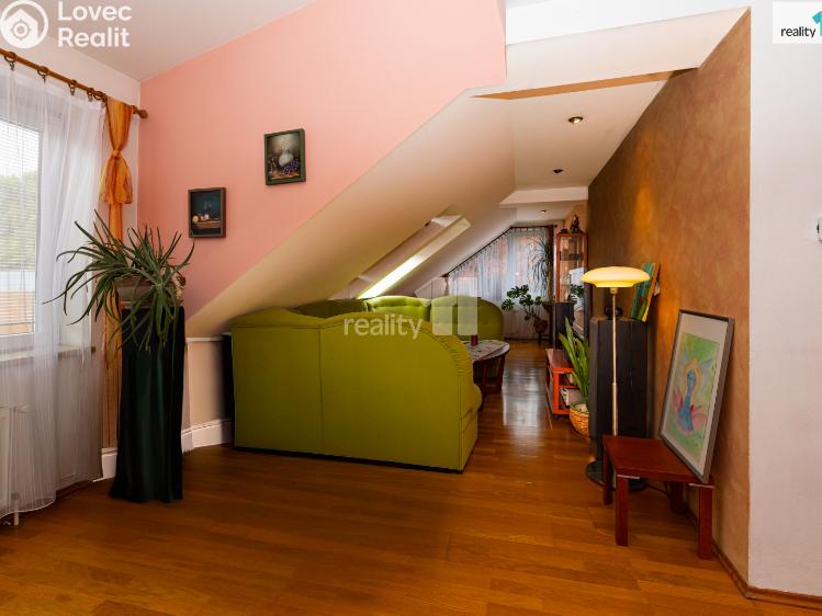 Prodej bytu 3+KK Praha-Suchdol, Kamýcká č. 11