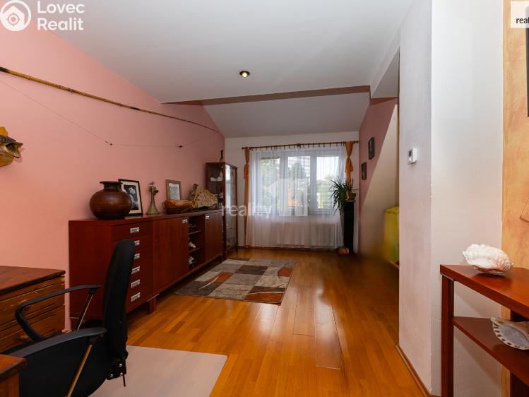 Prodej bytu 3+KK Praha-Suchdol, Kamýcká č. 27