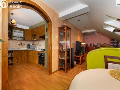 Prodej bytu 3+KK Praha-Suchdol, Kamýcká č. 4