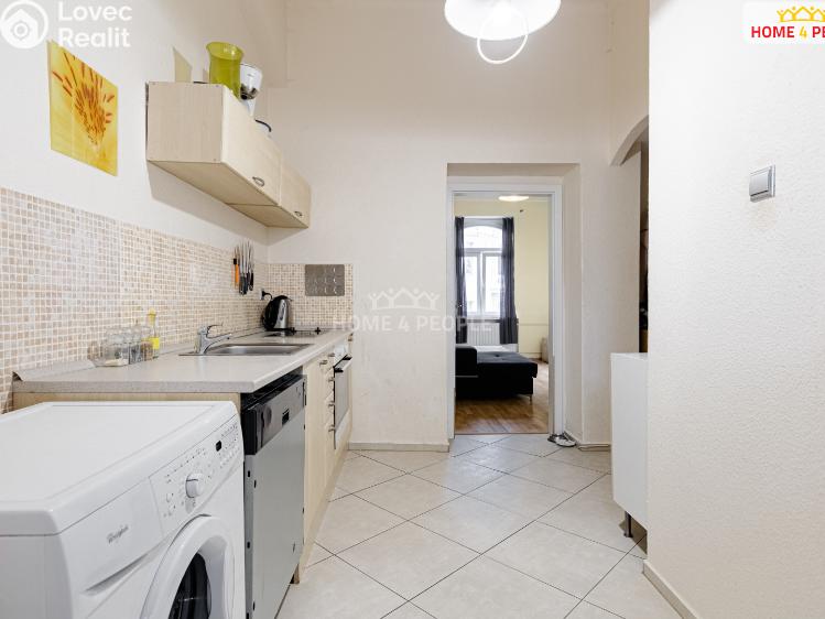 Prodej bytu 2+1 Karlovy Vary, Zeyerova č. 10