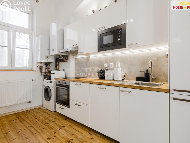 Pronájem bytu 2+1 Karlovy Vary, Zeyerova č. 7