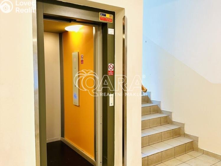 Pronájem bytu 2+KK Plzeň, U Ježíška 2710/5 č. 12