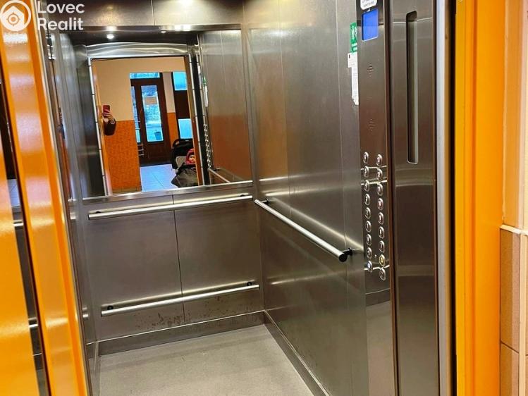 Продаж квартири 2+1 Šumperk, Čsl. armády 2090/24 č. 24