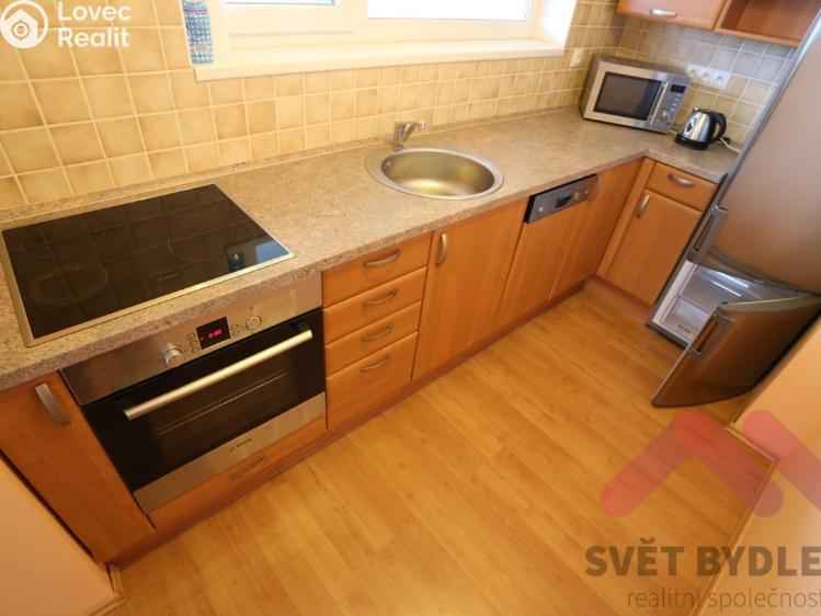 Pronájem bytu 2+KK Praha, Pod Harfou 938/38 č. 8