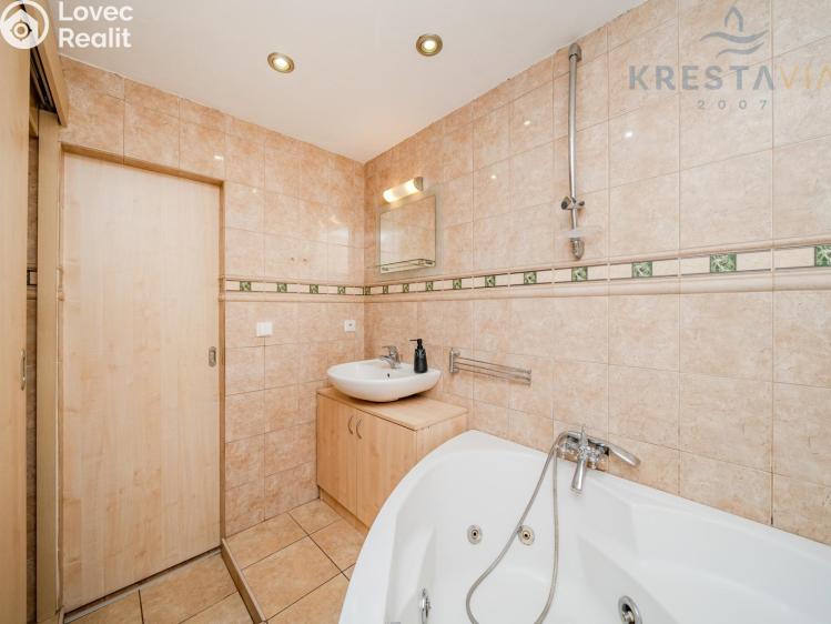 Prodej bytu 2+1 Ostrava, Vršovců č. 10