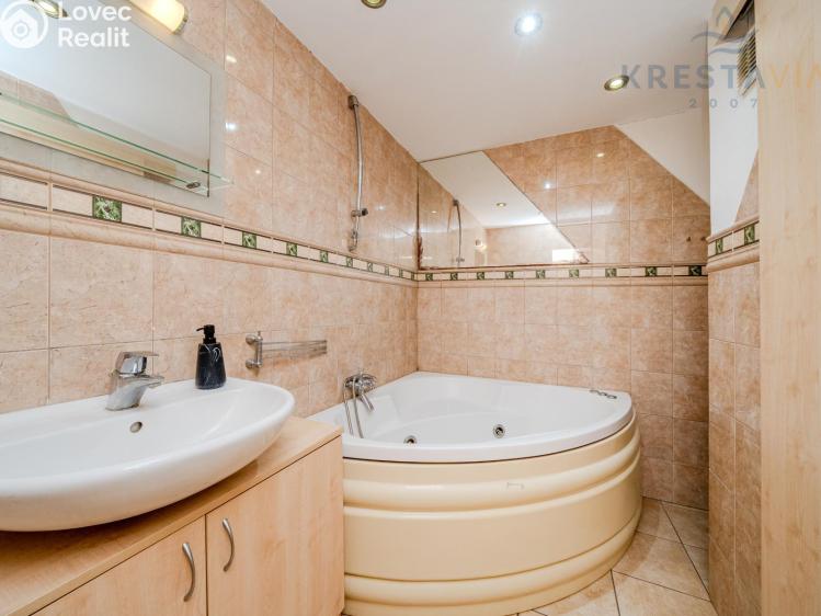 Prodej bytu 2+1 Ostrava, Vršovců č. 11