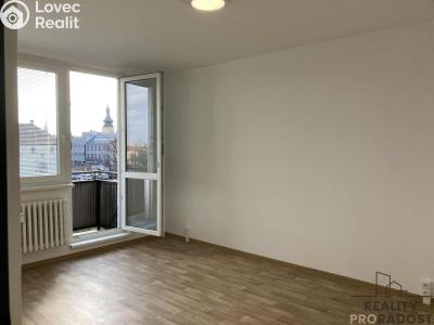 Pronájem bytu 4+1 Znojmo, náměstí Svobody č. 2