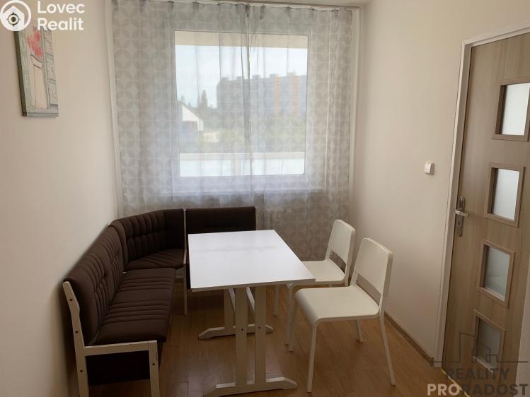 Rent apartment 3+1 Praha, U jezera č. 4