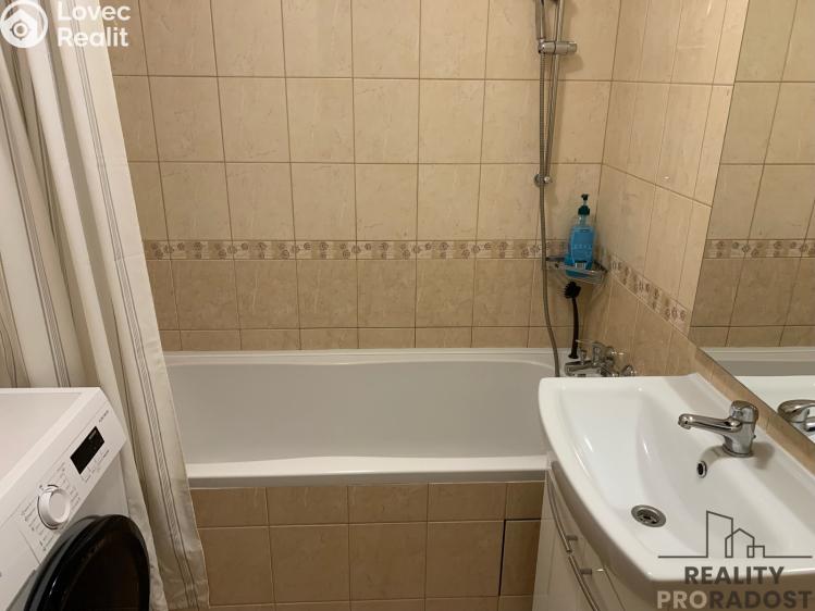 Rent apartment 3+1 Praha, U jezera č. 7