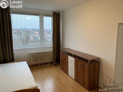 Pronájem bytu 3+1 Praha, U jezera č. 6