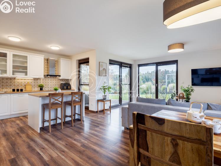 Prodej rodinného domu Kozojedy, Luční 322 č. 3