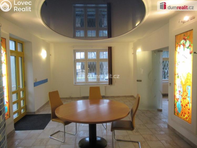 Оренда офісного приміщення Praha 14, Svépravická č. 1