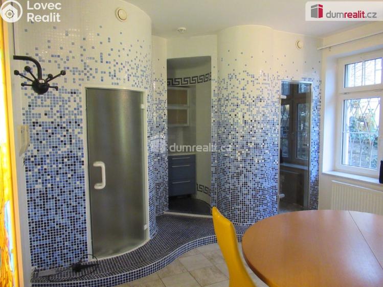 Оренда офісного приміщення Praha 14, Svépravická č. 14