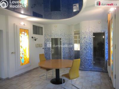 Оренда офісного приміщення Praha 14, Svépravická č. 6