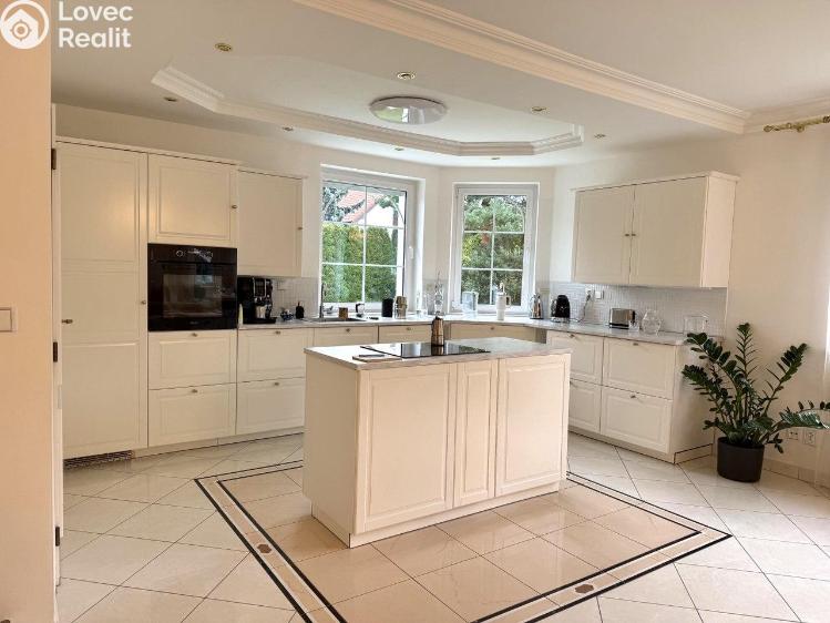 Prodej rodinného domu Praha, Hulická č. 5