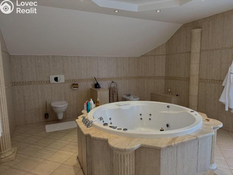 Prodej rodinného domu Praha, Hulická č. 24