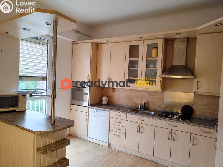 Pronájem bytu 4+1 Hodonín, Dobrovolského č. 1