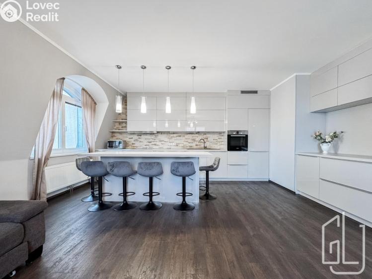 Pronájem bytu 4+KK Praha, U Zvonařky 2536/1a č. 22