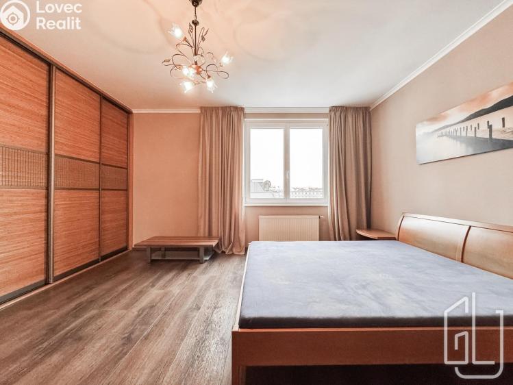 Pronájem bytu 4+KK Praha, U Zvonařky 2536/1a č. 13