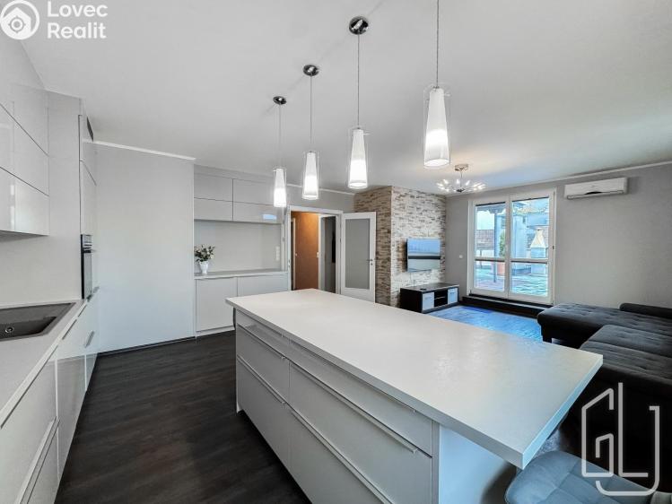 Аренда квартиры 4+KK Praha, U Zvonařky 2536/1a č. 5