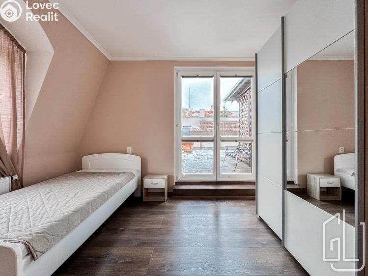 Аренда квартиры 4+KK Praha, U Zvonařky 2536/1a č. 12