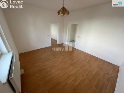 Pronájem bytu 2+1 Jeneč, Lidická č. 2