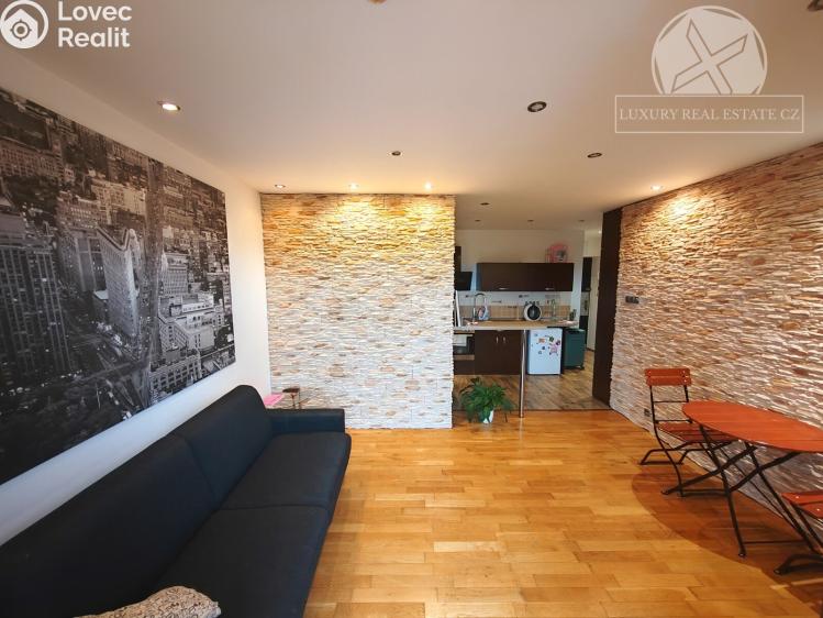 Pronájem bytu 1+KK Praha, Podolská č. 3