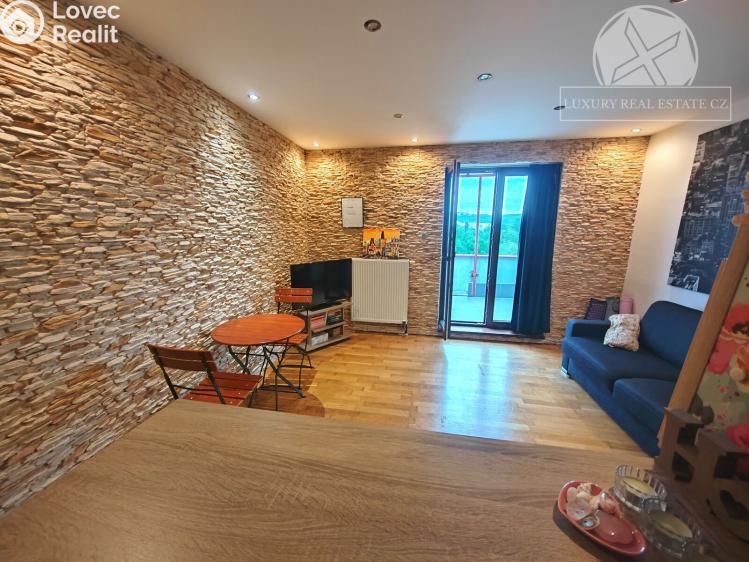 Pronájem bytu 1+KK Praha, Podolská č. 5