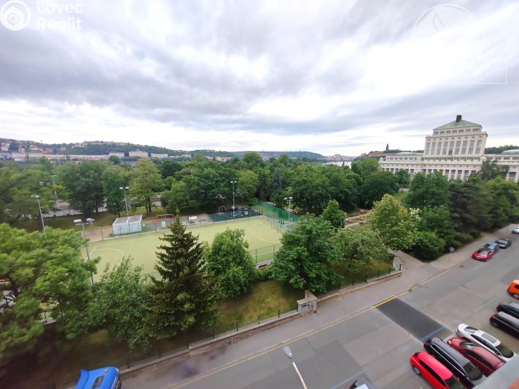 Pronájem bytu 1+KK Praha, Podolská č. 10