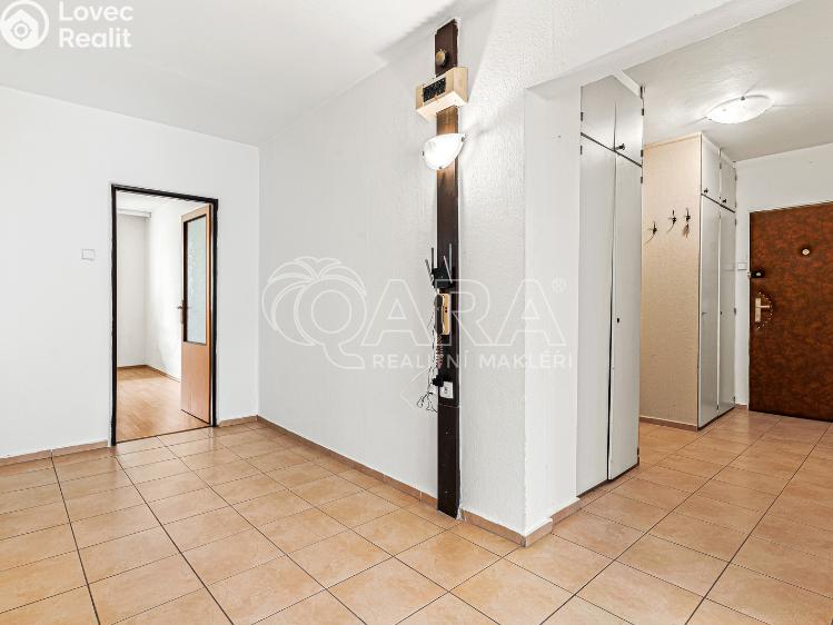 Продажа квартиры 4+1 Praha, Hněvkovského 1372/1 č. 9