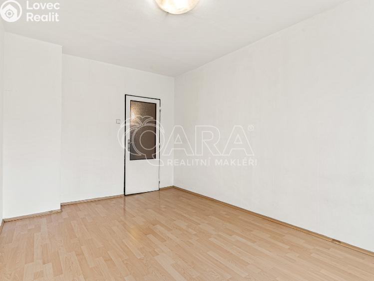 Продажа квартиры 4+1 Praha, Hněvkovského 1372/1 č. 11