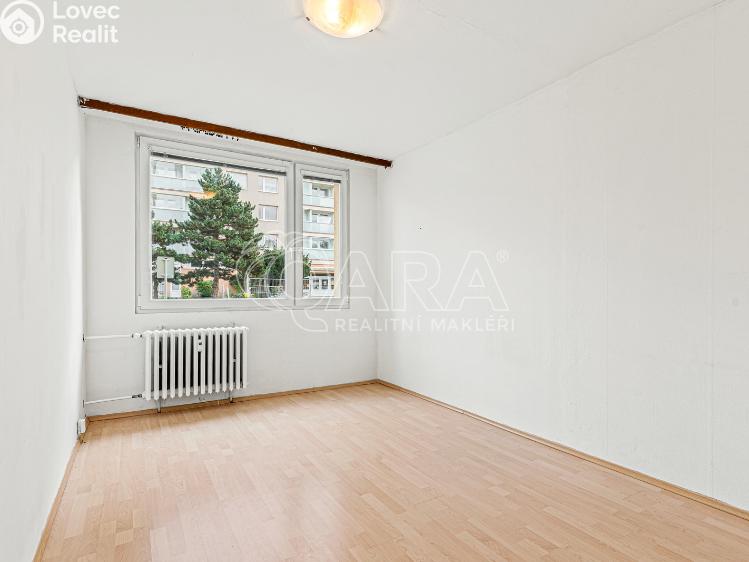 Продажа квартиры 4+1 Praha, Hněvkovského 1372/1 č. 13