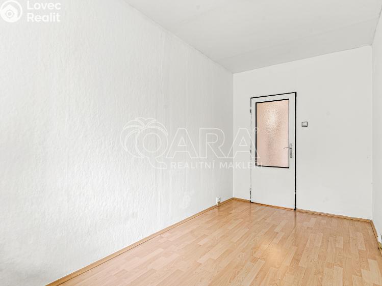 Продажа квартиры 4+1 Praha, Hněvkovského 1372/1 č. 17