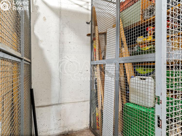 Продажа квартиры 4+1 Praha, Hněvkovského 1372/1 č. 24