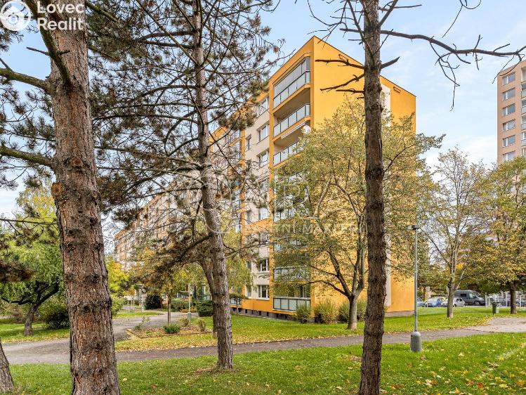 Продажа квартиры 4+1 Praha, Hněvkovského 1372/1 č. 25