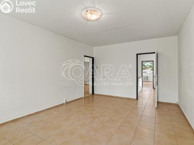 Продаж квартири 4+1 Praha, Hněvkovského č. 2