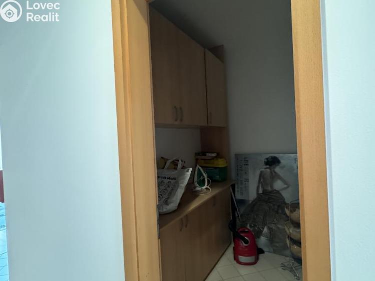 Pronájem bytu 3+KK Praha, Naardenská č. 8