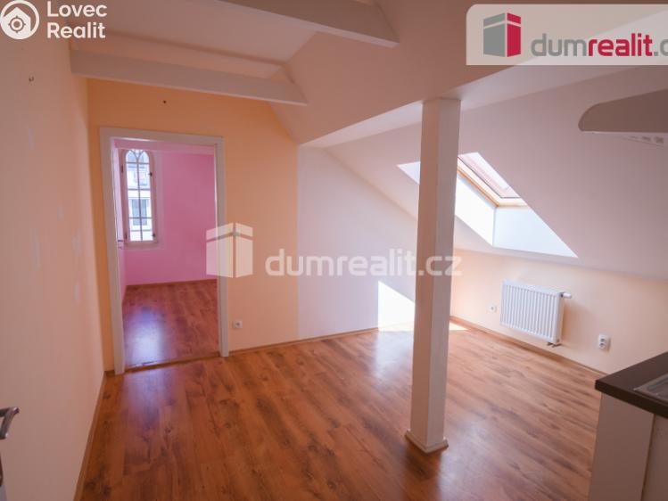 Pronájem bytu 1+1 Kolín, Husova č. 11