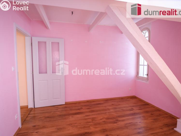 Pronájem bytu 1+1 Kolín, Husova č. 12