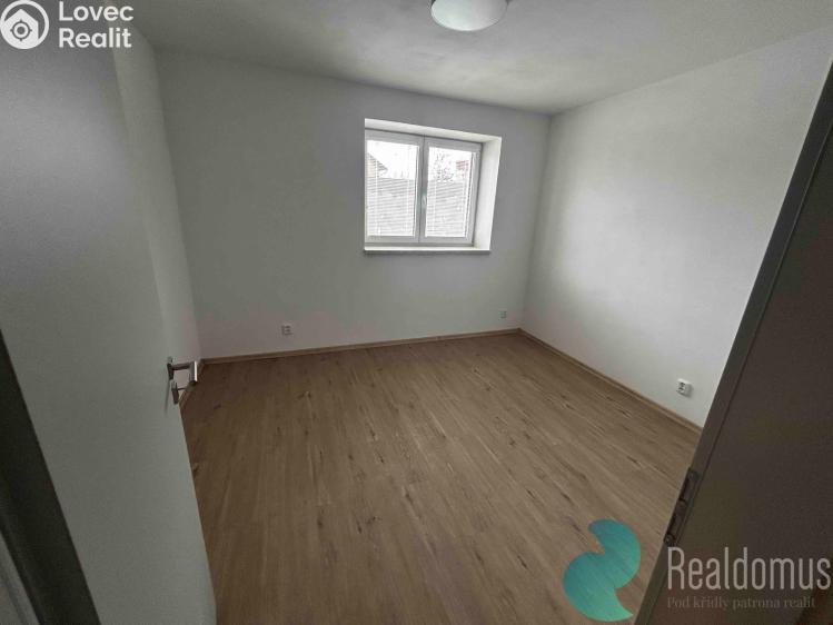 Pronájem bytu 2+KK Trhové Sviny, Pekárenská 1330 č. 4