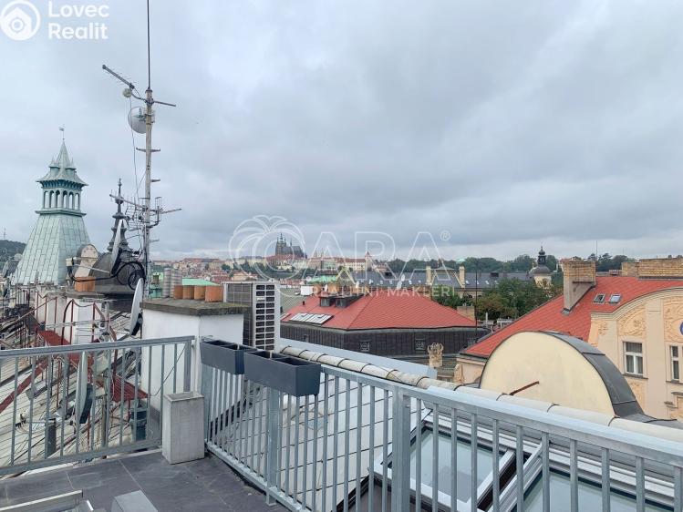 Продаж нестандартної квартири Praha č. 14