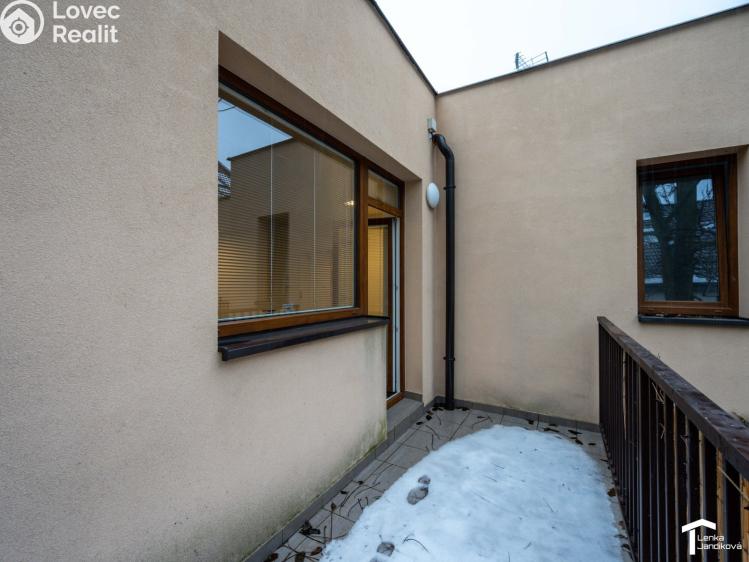 Pronájem bytu 2+KK Pardubice, Sladkovského 359 č. 13