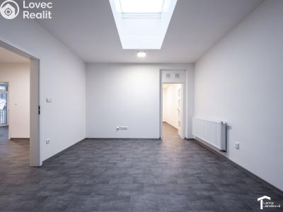 Pronájem bytu 2+KK Pardubice, Sladkovského 359 č. 6