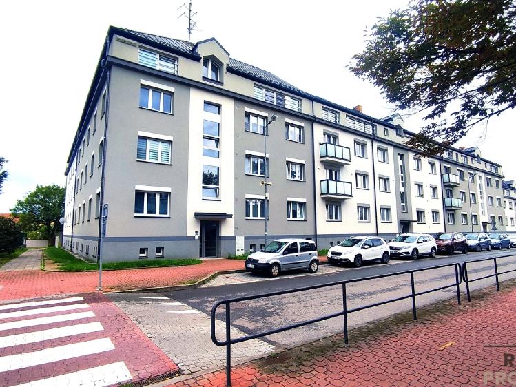 Pronájem bytu 1+KK Náměšť nad Oslavou, Husova č. 1