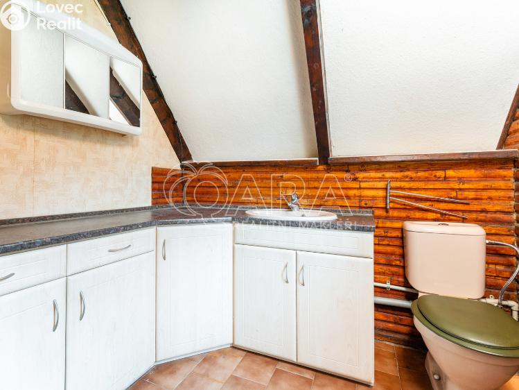 Sale hut Slapy č. 12