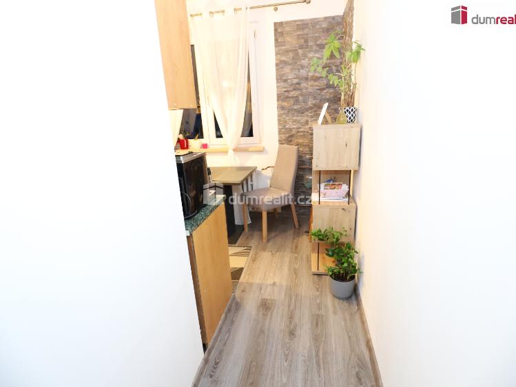 Продажа квартиры 2+1 Hroznětín, Sídliště č. 7