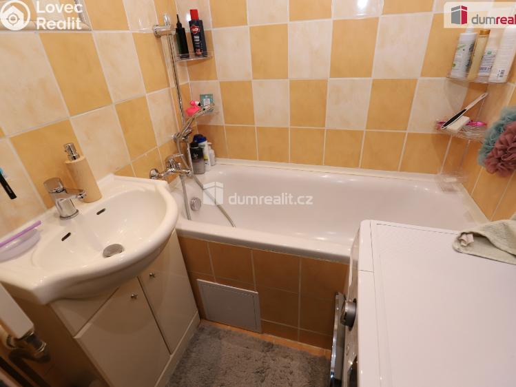 Продажа квартиры 2+1 Hroznětín, Sídliště č. 8
