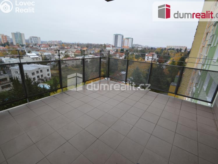 Pronájem bytu 2+KK Praha 12, Otradovická č. 3